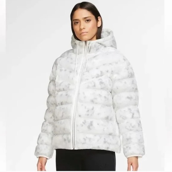 Nike Women’s Sportswear Synthetic Fill Ecodown Jacket size XS - Picture 4 of 16